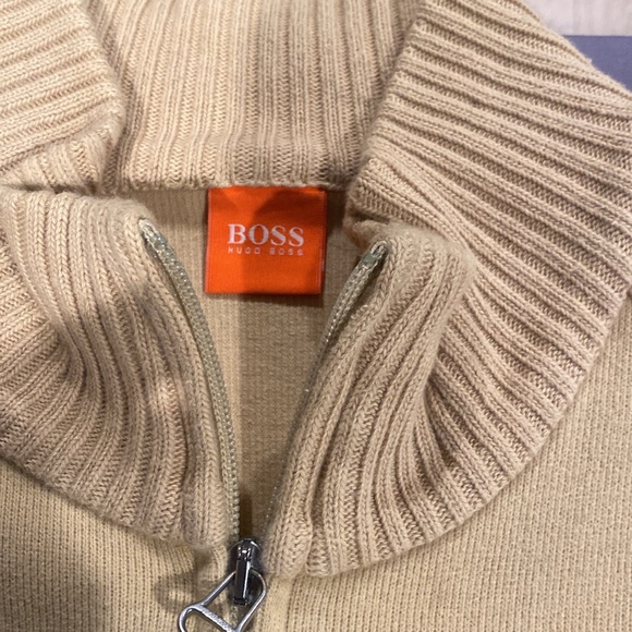 Hugo Boss tan zip up cardigan Large - Picture 2 of 4